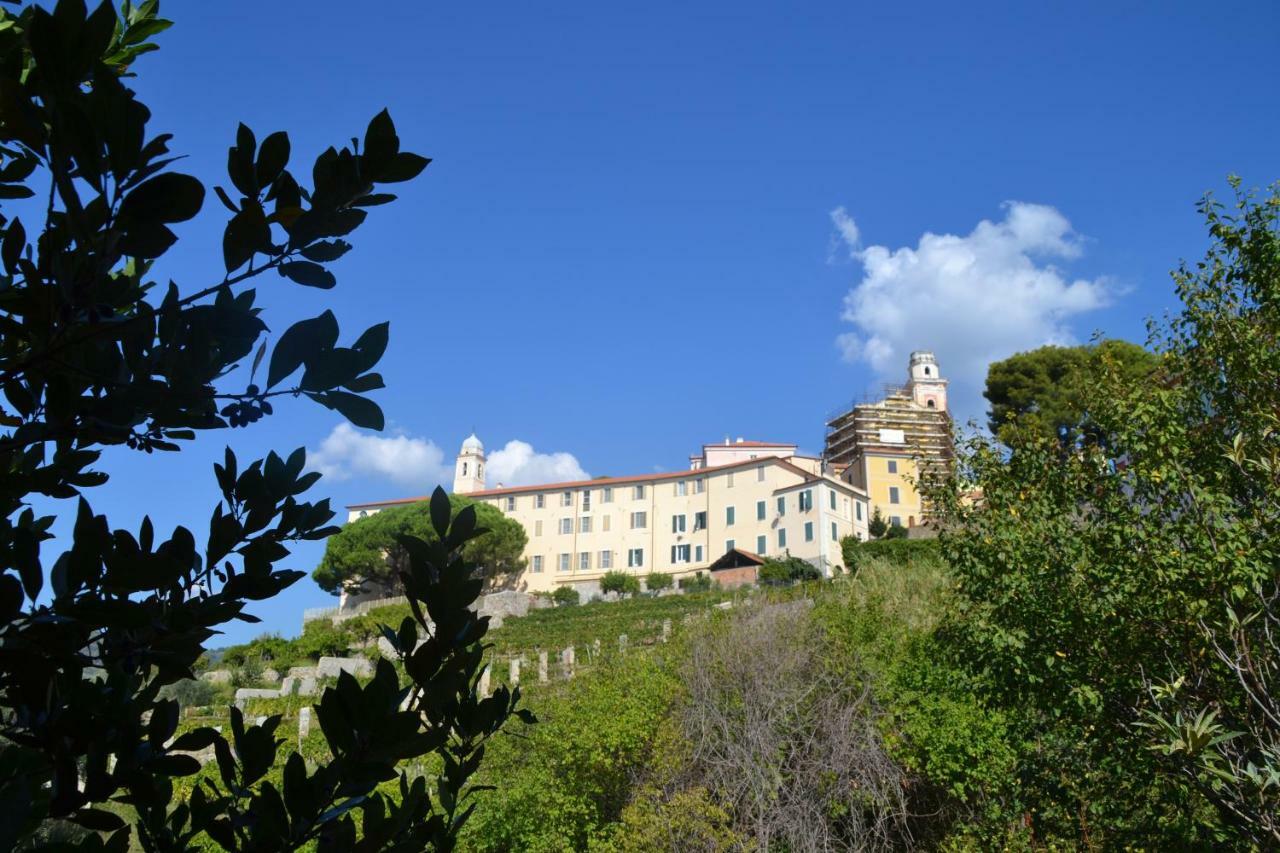 La Casa Del Prussiano Apartment Diano Castello Luaran gambar
