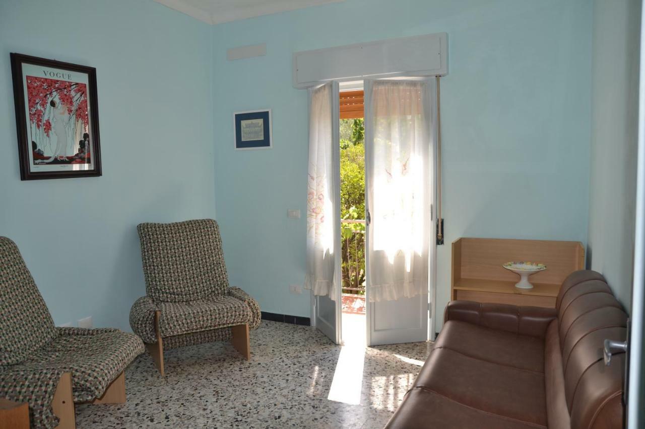 La Casa Del Prussiano Apartment Diano Castello Luaran gambar