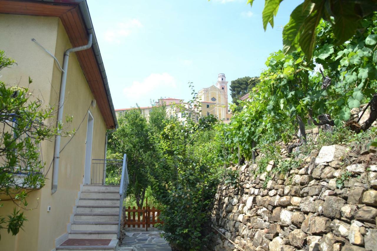 La Casa Del Prussiano Apartment Diano Castello Luaran gambar